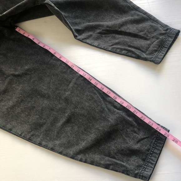 NWT ZARA Mottled/Acid Black Wash High Waisted Pleated Slouchy Jeans Size 6 - Picture 5 of 13